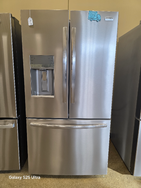 Frigidaire Gallery 27.8 cu ft French Door Refrigerator - 7212