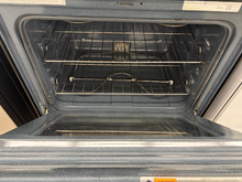 Load image into Gallery viewer, (T08916) Whirlpool Electric Stove - 8916
