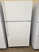 Load image into Gallery viewer, Kenmore Refrigerator - 5400

