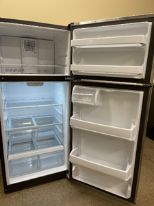 GE Stainless Refrigerator - 5658