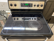 Load image into Gallery viewer, GE Stainless Electric Stove - 3904
