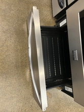 Load image into Gallery viewer, Frigidaire Stainless Steel Gas Stove - 7520
