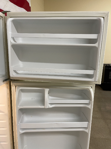 Whirlpool Refrigerator - 5450