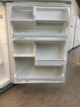 Load image into Gallery viewer, Kenmore Refrigerator - 3646
