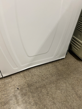 Load image into Gallery viewer, Maytag 7.0 cu ft White Electric Dryer - 7638
