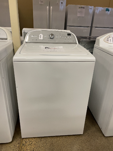 Whirlpool Washer and Gas Dryer Set - 4191 - 3828