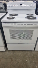 Load image into Gallery viewer, (T08392) GE Self Cleaning Electric Stove -8392
