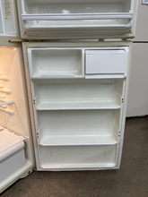 Load image into Gallery viewer, Kenmore Refrigerator - 5624
