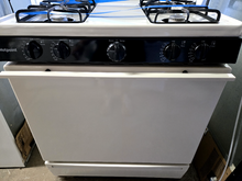Load image into Gallery viewer, (T08624) Hotpoint Gas Stove - 8624
