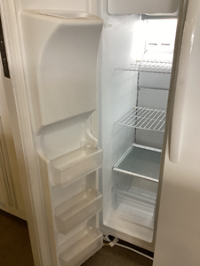 Frigidaire 25.6 cu ft Side by Side Refrigerator - 3991