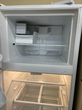 Load image into Gallery viewer, Kenmore Refrigerator - 5529
