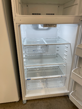 Load image into Gallery viewer, Frigidaire 18.3 cu ft Refrigerator - 3978
