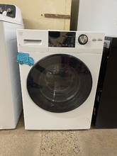 Load image into Gallery viewer, GE 2.4 cu ft Front Load Washer and Electric Dryer Set - 5113
