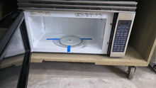 Load image into Gallery viewer, (T08550) Amana Stainless Microwave - 08550
