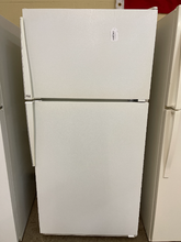 Load image into Gallery viewer, Amana Refrigerator - 5769
