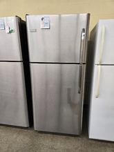 Load image into Gallery viewer, Frigidaire Refrigerator - 7581
