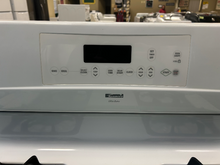 Load image into Gallery viewer, Kenmore Gas Stove - 7527
