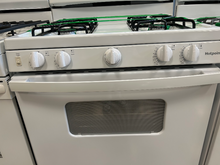 Load image into Gallery viewer, Hotpoint Gas Stove - 6847
