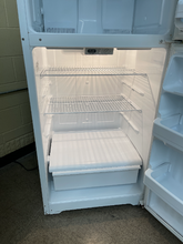 Load image into Gallery viewer, Hotpoint Refrigerator - 5478
