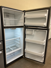 Load image into Gallery viewer, GE Stainless Refrigerator - 5555

