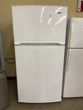 Load image into Gallery viewer, Kenmore Refrigerator - 5371
