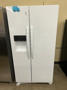 Frigidaire 25.6 cu ft White Side by Side Refrigerator - 7260
