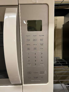 Whirlpool Microwave - 6919