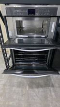 Load image into Gallery viewer, (T06130) Whirlpool Wall Oven - 6130

