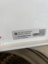 Load image into Gallery viewer, GE Washer and Gas Dryer Set - 5866 - 5870
