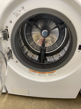 Load image into Gallery viewer, LG Front Load Washer - 4751
