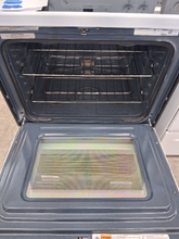 Load image into Gallery viewer, (T08556) Amana Electric Stove - 8556
