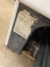 Load image into Gallery viewer, GE Gas Stove - 6143

