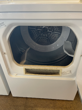 Load image into Gallery viewer, GE Washer and Gas Dryer Set - 4558 - 4171
