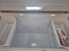 Load image into Gallery viewer, Frigidaire 14.8 cu ft Chest Freezer - 7203
