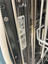 Load image into Gallery viewer, GE Stainless Dishwasher - T07305
