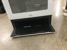 Load image into Gallery viewer, Whirlpool Gas Stove - 5442
