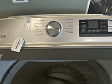 Load image into Gallery viewer, Maytag Washer &amp; Gas Dryer Set - 7612 - 7613
