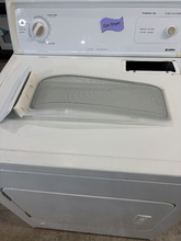 Load image into Gallery viewer, (T08688) Kenmore Gas Dryer - 8686
