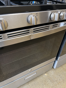 GE Stainless Gas Stove - 3835