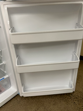 Load image into Gallery viewer, Frigidaire 18 Cu. Ft. White Garage Ready Top Freezer Refrigerator - 7197
