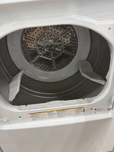 Load image into Gallery viewer, (T08653) Hotpoint Electric Dryer - 8653
