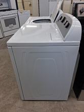 Load image into Gallery viewer, (T08573) Whirlpool Washer and Gas Dryer Set - 8573-8511
