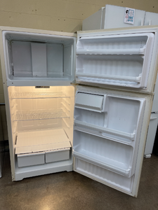 Hotpoint Bisque Refrigerator - 5584