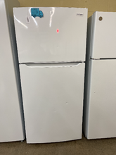 Load image into Gallery viewer, Frigidaire 18.3 cu ft Refrigerator - 3978
