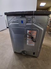 Load image into Gallery viewer, (T08697) LG Gas Dryer - 8697
