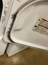 Load image into Gallery viewer, Amana Washer and Gas Dryer Set - 5817 - 5816
