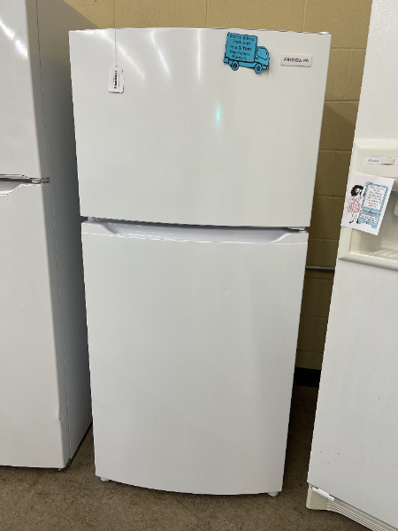 Frigidaire 13.9 cu ft Refrigerator - 3987