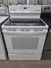 Load image into Gallery viewer, GE Electric Stove - 8230
