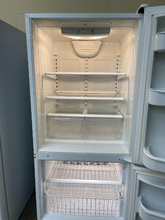 Load image into Gallery viewer, Amana Bottom Freezer Refrigerator - 5534
