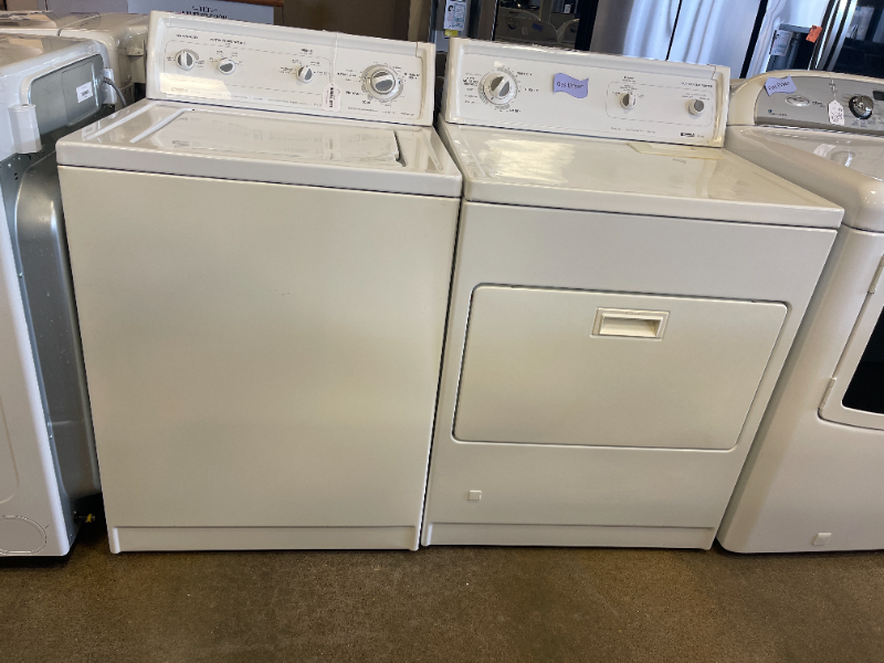 Kenmore Washer and Gas Dryer Set - 4541 - 4540